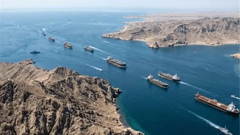 إيران تربط إعادة فتح مضيق هرمز بتلبية واشنطن لشروطها