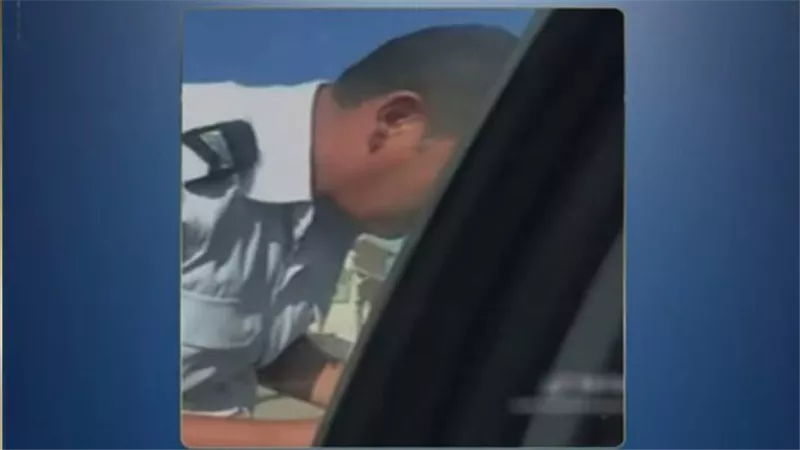 إنهاء خدمة فرد شرطة بجنوب سيناء بعد واقعة تعامله مع سائح