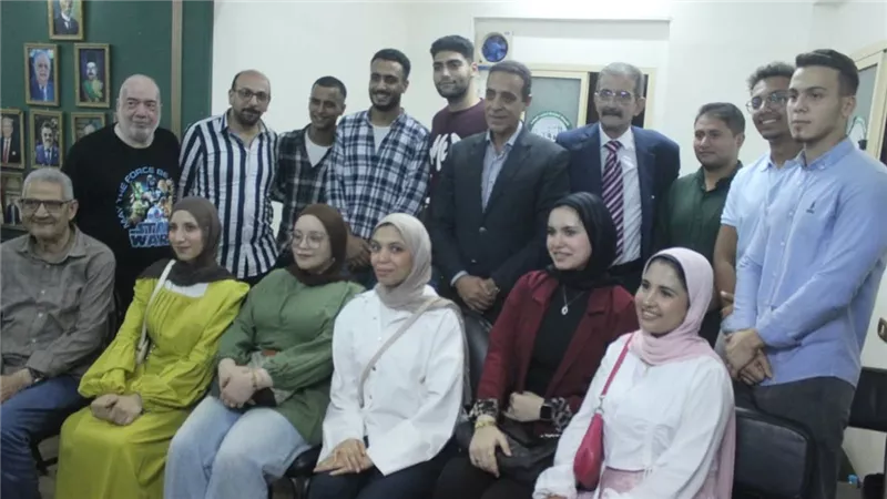 الوفد يعزز صفوفه بكفاءة أكاديمية.. عميد حقوق طنطا السابق ينضم للحزب ويطلق حزمة مبادرات بالغربية
