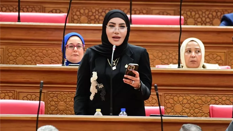 برلمانية: تطوير التعليم يبدأ من المعلم ويصنع أجيالًا قادرة على المنافسة