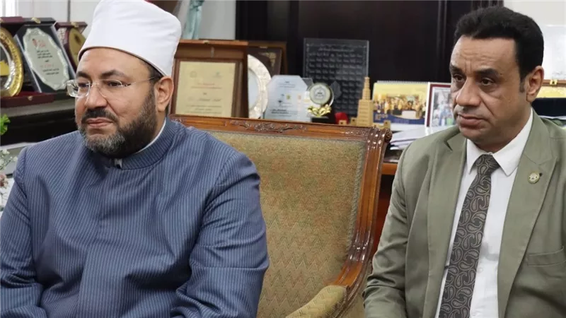 رئيس جامعة الإسكندرية يستقبل أمين مجمع البحوث الإسلامية قبيل افتتاح الأسبوع الدعوي الـ22