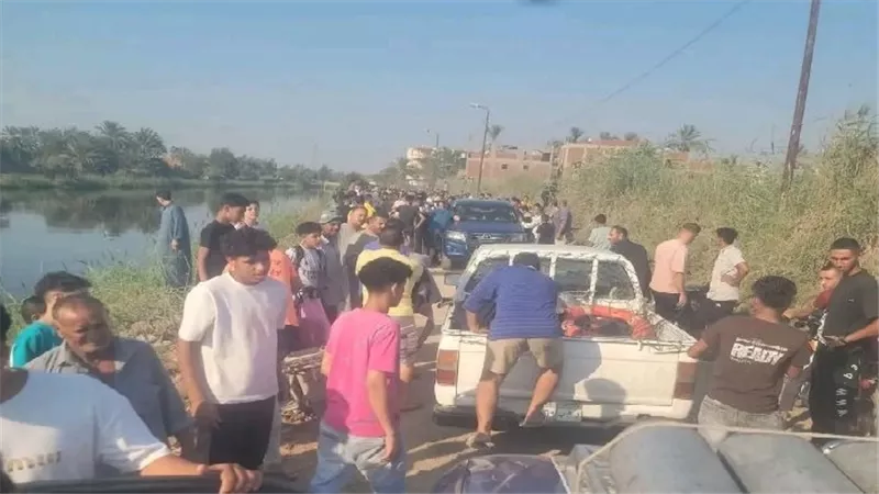 لقيا مصرعهما غرقًا.. انتشال جثماني زوجين من مصرف منية سنتا بالشرقية