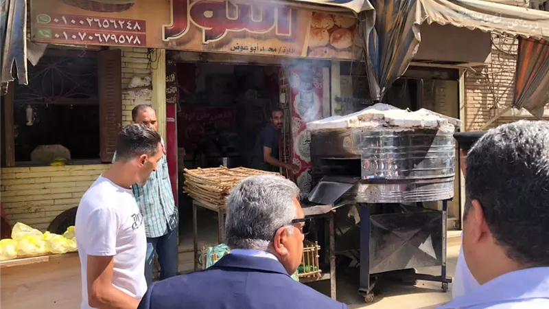 قرار حاسم من محافظ الدقهلية.. غلق فرن بجوار مستشفى المنصورة التخصصي لتوفيق أوضاعه