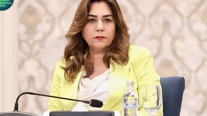 إحالة مسؤولين للتحقيق وإزالة مخالفات عقارات في دمياط.. التفاصيل كاملة