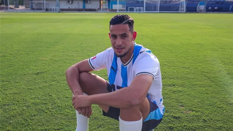 بيراميدز يعلن ضم هداف الجزائر