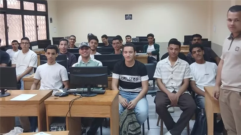  منح تدريبية في الذكاء الاصطناعي وأمن الشبكات والحوسبة  للمتفوقين بحاسبات الأزهر