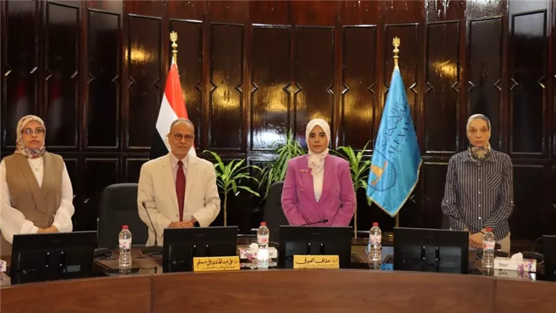 مجلس الدراسات العليا والبحوث بجامعة الإسكندرية يناقش آليات تطوير المنظومة البحثية والتحول الرقمي 