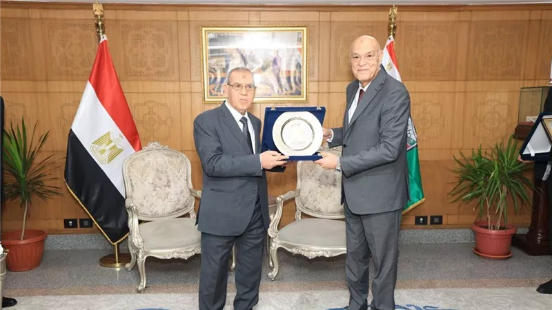 المستشار ربيع لبنة يزور رئيس هيئة قضايا الدولة لتقديم التهنئة