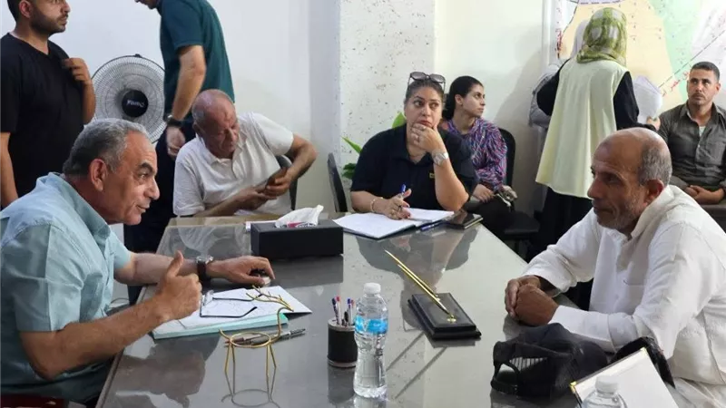 محافظ الإسماعيلية يعقد لقاءً جماهيريًا موسعًا بأبو صوير.. صور