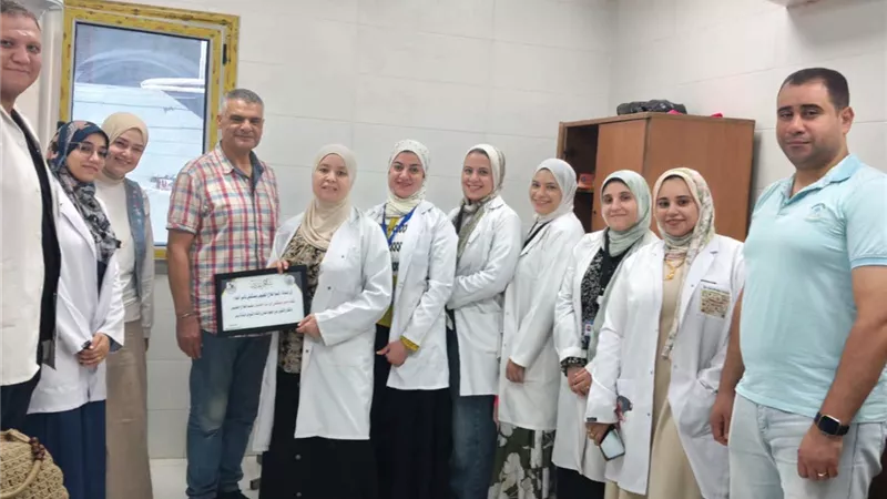 تكريم قسم العلاج الطبيعي بمستشفى ناصر العام لدوره في رعاية المرضى