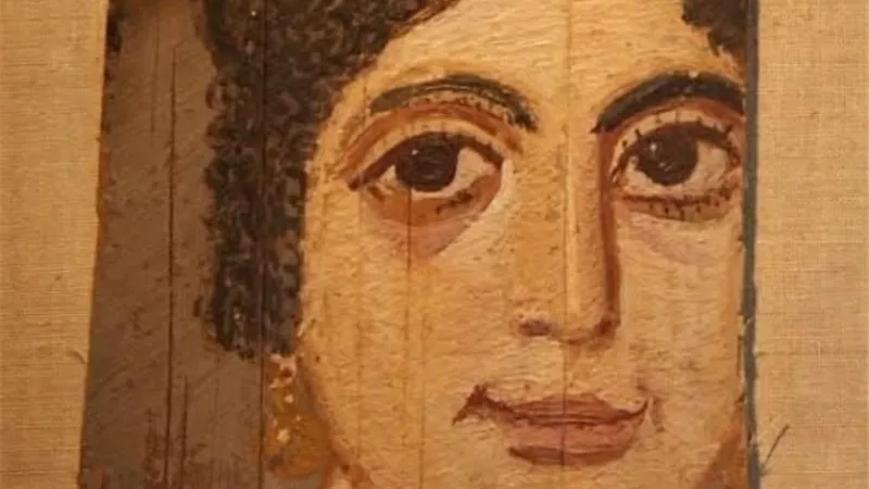 بورتريه من مصر القديمة يخطف الأنظار.. متحف الغردقة يحتفي باليوم العالمي للتصوير