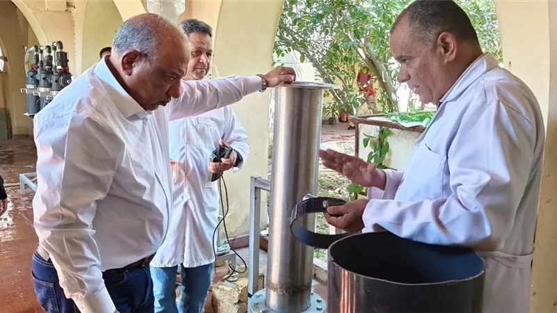 وزير الكهرباء يتفقد مركز البحوث النووية بأنشاص.. مشروعات جديدة لتحلية المياه