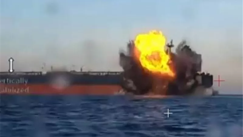 قتيل و8 مصابين في هجوم على سفينة تركية في البحر الأسود 