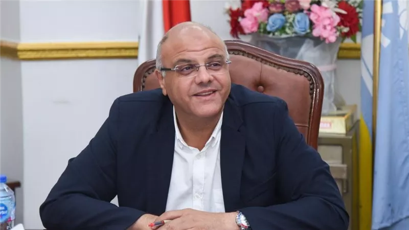 محافظ الإسكندرية يعقد لقاءً جماهيريًا بديوان عام حي وسط