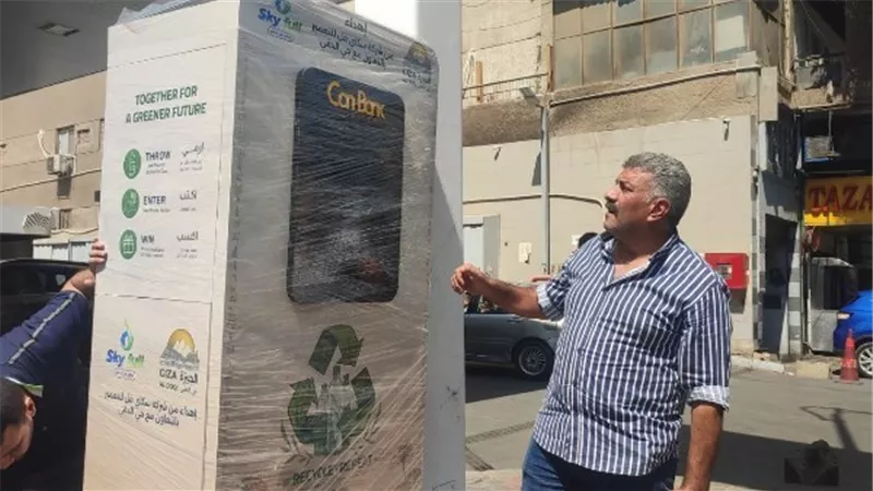 مشروع تدوير مخلفات الدقي يهدد لقمة عيش الزبالين.. ونقيبهم يحذر من أزمة جديدة
