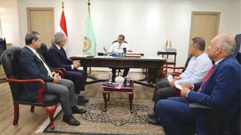 وزير الزراعة يبحث جذب الاستثمارات الهولندية وتطوير التعاونيات لتعزيز التنمية الزراعية