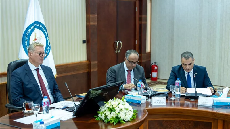 وزير البترول: تطوير معامل تكرير السويس لتعزيز الإنتاج وتقليل الاستيراد