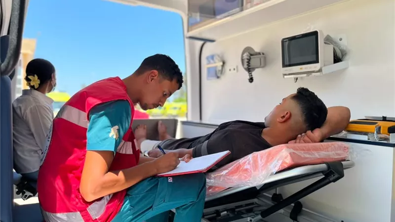 الهلال الأحمر يستقبل 78 دفعة من المرضى والجرحى الفلسطينيين