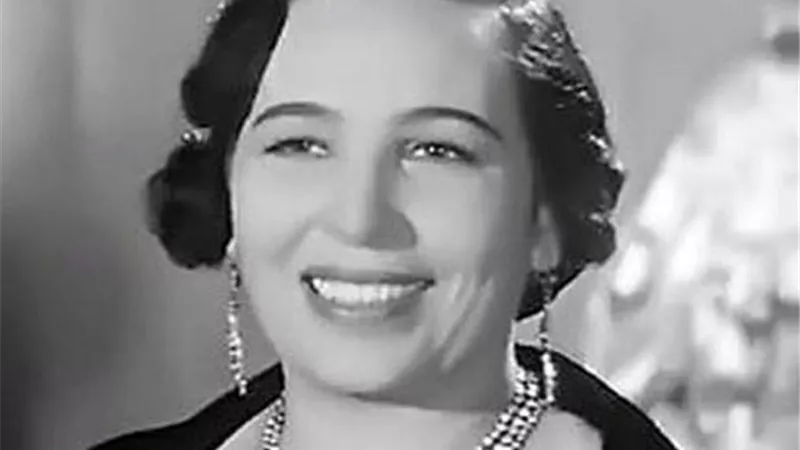 في ذكرى وفاة أمينة رزق.. محطات في حياة سيدة المسرح وأم السينما