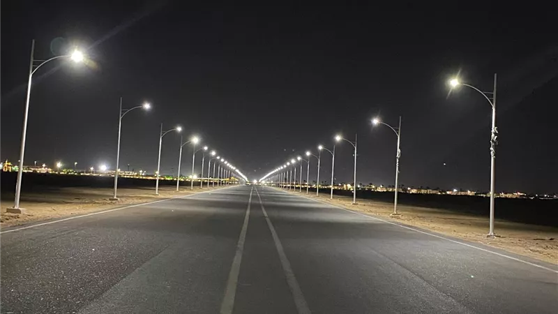 826 عمود إنارة بالطاقة الشمسية و44 جهاز تكييف لدعم التحول الأخضر في جنوب سيناء