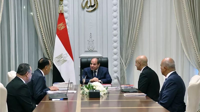 قبل انطلاق الدراسة.. السيسي يوجه بإتاحة مستلزمات المدارس بأسعار مناسبة