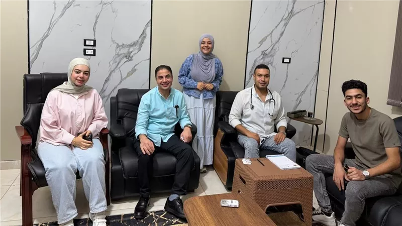 1200 مستفيد.. قافلة الوفد الطبية تصل إلى قرية الجرايدة بكفر الشيخ