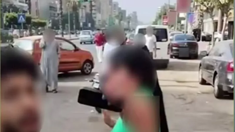 انتهت بالتصالح.. الداخلية تكشف تفاصيل تصادم سيارة ملاكي بدراجة نارية في مصر الجديدة