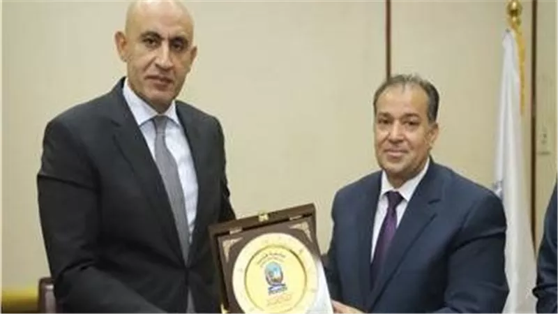 وزير التعليم ورئيس جامعة قنا يبحثان سبل تعزيز التعاون