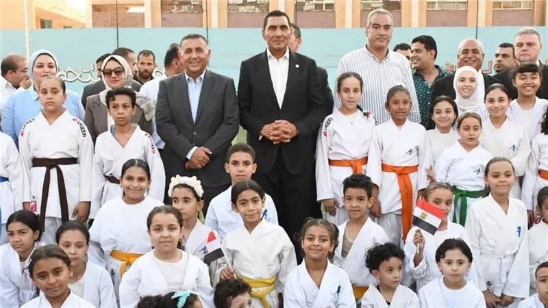 وزير الرياضة ومحافظ القليوبية يفتتحان أعمال تطوير مركز شباب أبو الغيط