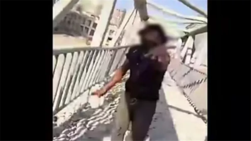 فيديو السرقة كشف الواقعة.. أعمال تطوير وراء فك أسياخ كوبري الهضبة الوسطى بالقاهرة
