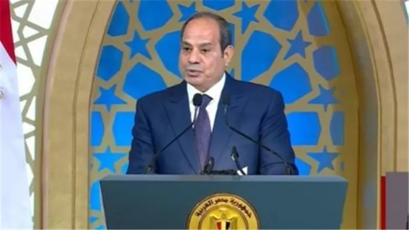 السيسي يوجه بضبط الأسواق وحماية المواطنين.. رقابة على العقارات وفواتير الكهرباء وحملات مرورية مكثفة