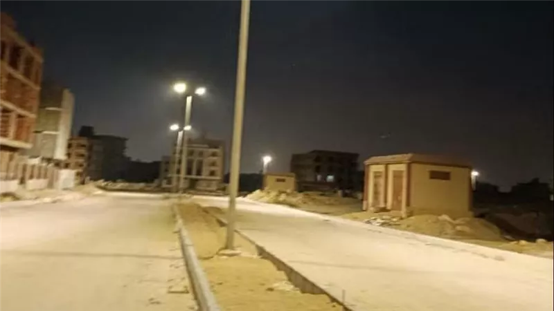 استمرار أعمال تطوير وتنفيذ مشروعات المرافق والطرق ورفع الكفاءة بمناطق بيت الوطن
