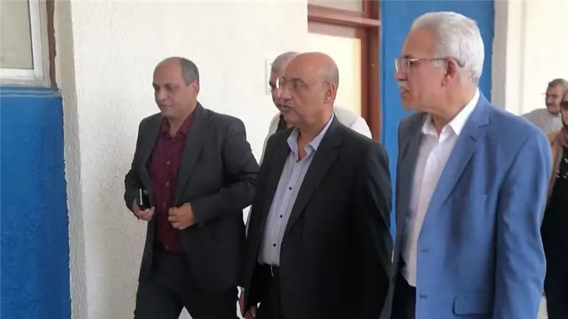نائب وزير التعليم يتابع سير العمل بمدرسة 