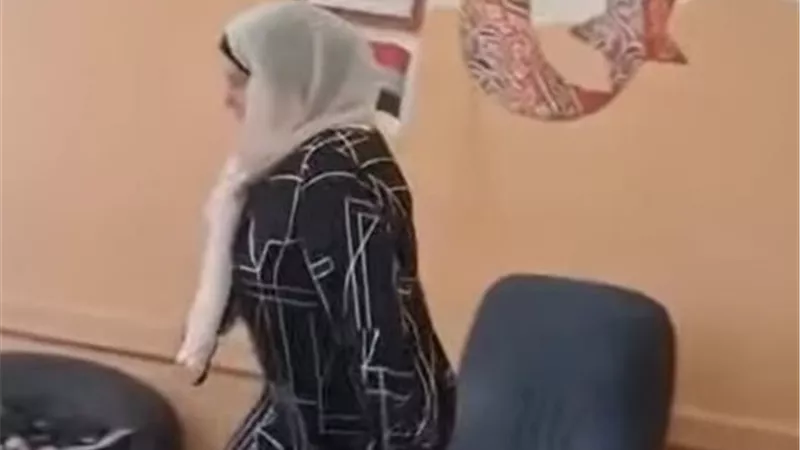 قفلت الباب في وشه.. مديرة مدرسة بحدائق أكتوبر تطرد ولي أمر من مكتبها