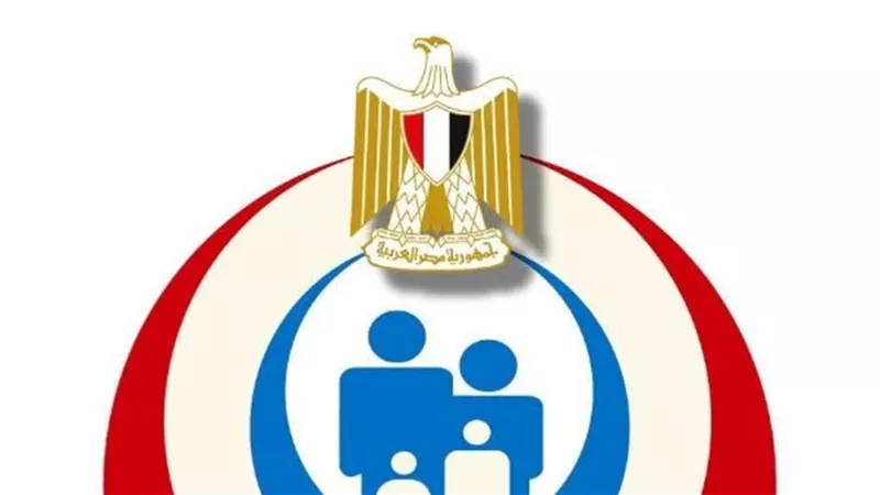 بتعامل المرضى كأنهم عبيد.. إحالة طبيبة بالتأمين الصحي للتحقيق بعد شكوى الفنان محمود عامر
