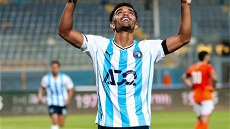 كاف يحدد طاقم حكام مواجهة بيراميدز والمريخ بينتيو في دوري أبطال أفريقيا