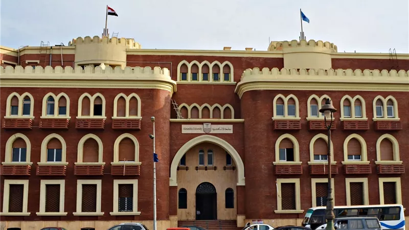 جامعة الإسكندرية تكشف حقيقة هدم مجمع الكليات النظرية بمنطقة الشاطبي