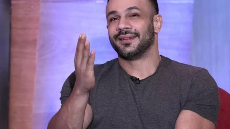 محمد عطية يكشف كواليس بدايته: عقد ستار أكاديمي عطلني 9 سنين