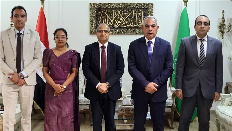 محافظ الإسماعيلية يستقبل سفير دولة سريلانكا بالقاهرة لبحث سبل التعاون