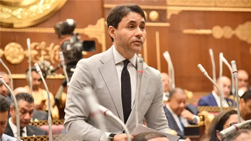 «الإنجازات والتحديات على الطاولة».. محمد مظلوم يطالب بإشراك الخبراء في تقييم أداء الحكومة