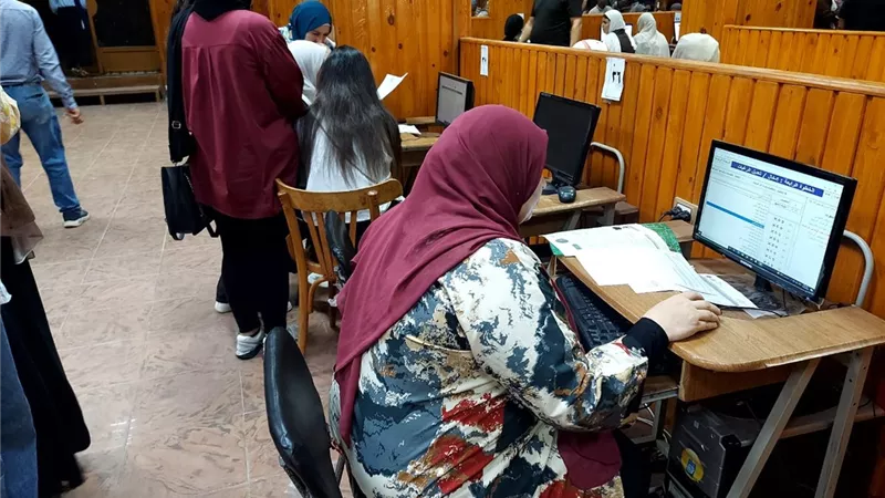 جامعة المنصورة تواصل استقبال طلاب الثانوية العامة لتسجيل رغبات المرحلة الثالثة