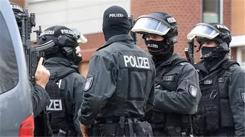 إطلاق نار وطعن ودهس.. إصابة 7 أشخاص في اشتباك بمدينة هيسيش الألمانية