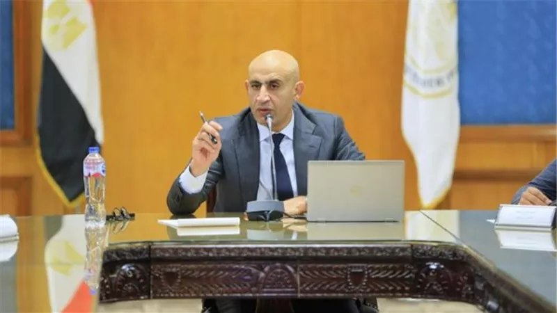 4800 جنيه شهريًا.. التعليم تكشف تفاصيل عقود معلمي الحصة فوق سن الـ45 وضوابط التعاقد