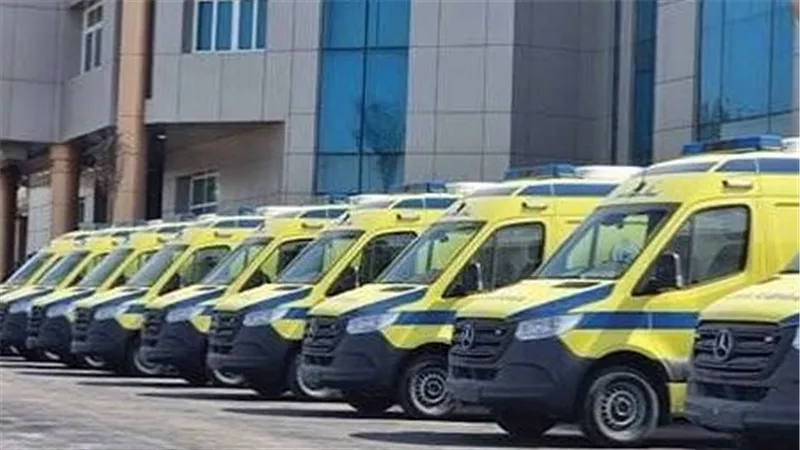 4 مصابين بينهم سيدات في تصادم مروع بين ميكروباص وملاكي بطريق أبو عطوة بالإسماعيلية
