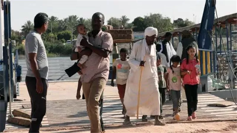 من الغرامة لـ إنهاء اللجوء.. ماذا يقول قانون لجوء الأجانب في مصر؟