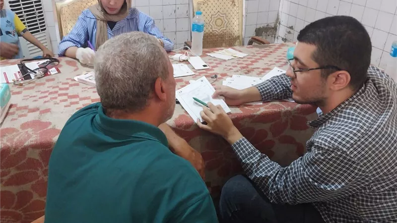 قافلة طبية مجانية بنجع الخطيب بأخميم تناظر 314 حالة في عدد من التخصصات بجامعة سوهاج 