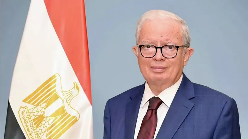 نائب رئيس الوزراء يعود إلى القاهرة بعد مشاركته نيابة عن الرئيس في قمة منظمة شنغهاي