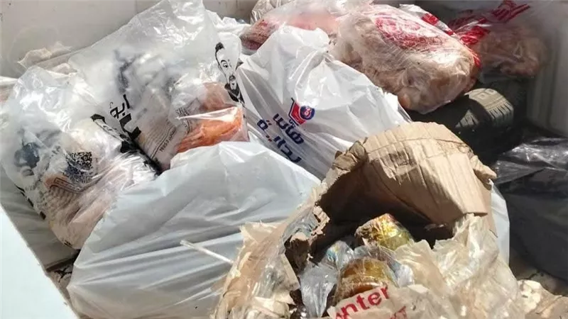 ضبط أغذية وأدوية مجهولة المصدر.. 40 محضرًا في حملات رقابية بالعدوة وبني مزار