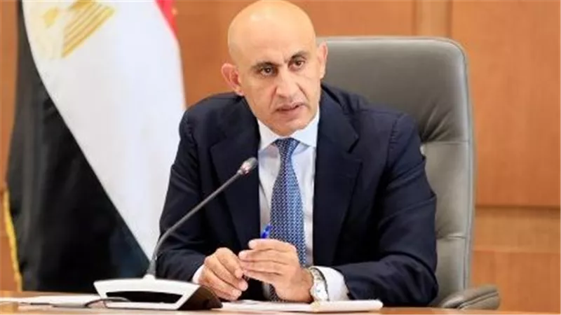 مجانًا للطلاب.. مصر توفر أكثر من 1.2 مليون تابلت لطلاب الثانوي العام والفني