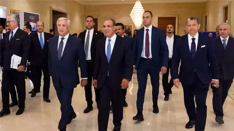 وزيرا خارجية مصر وإيطاليا يشاركان في أعمال منتدى الأعمال المصري الإيطالي